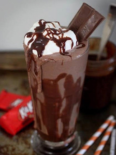 A picture of Kit Kat Milkshake.