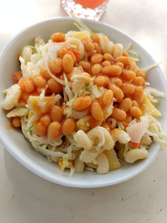 A picture of Macaroni and potatoe salad.