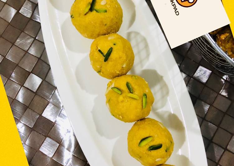 Besan ke laddu