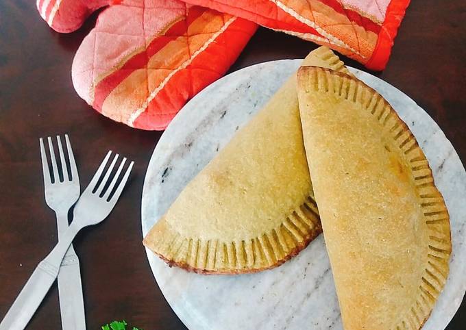 Step-by-Step Guide to Make Award-winning Spinach Chole Calzone