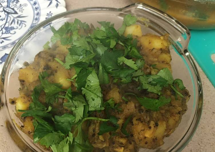 How to Prepare Homemade Spiced Potato Stir Fry (Alu Ki Sabzi) #mycookbook