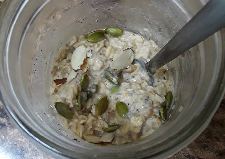 Recipe of Perfect Peanut Butter Cookie Overnight Oats