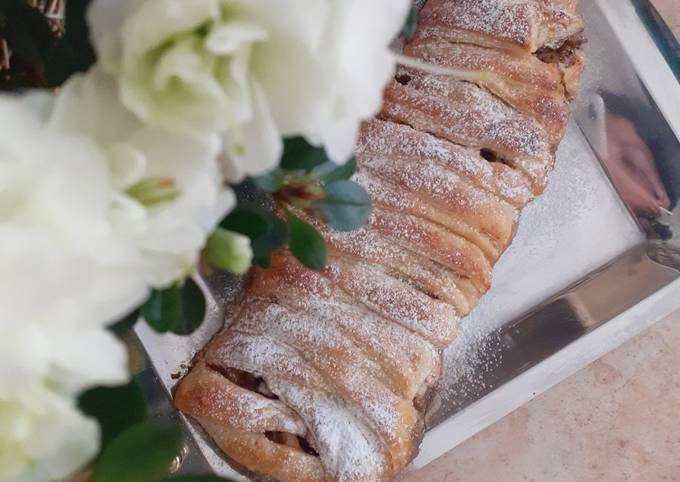 Come a Preparare Fatto in casa Strudel di mele