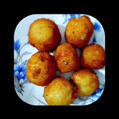A picture of Sweet Bread Roll.