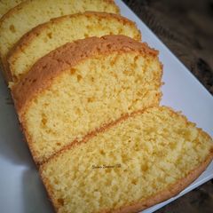 A picture of Lemon Tea Cake.