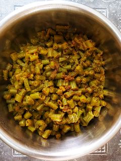 बीन्स की सब्जी (beans ki sabzi recipe in Hindi) रेसिपी मुख्य फोटो