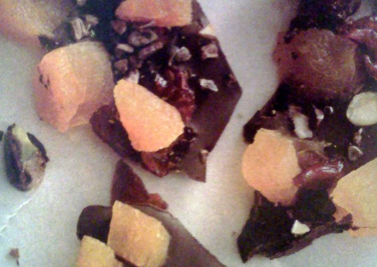 Step-by-Step Guide to Make Favorite Chocolate Fruit Bark