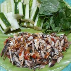 A picture of 28. Ikan Kembung Suwir.