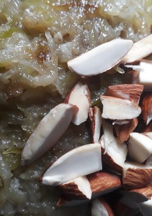 लौकी का हलवा (lauki ka halwa recipe in Hindi) रेसिपी मुख्य फोटो