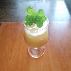 A picture of Lemon & sugarcane juice.