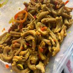A picture of Usus Ayam (warteg).