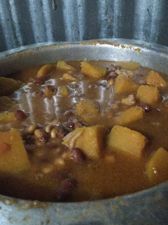 A picture of Flied Githeri with pumpkin.