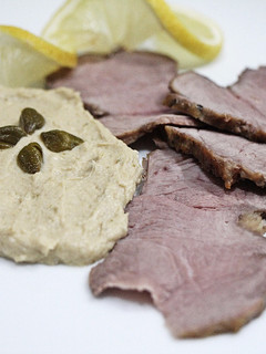 Una foto de Lomo de ternera con salsa de Atún