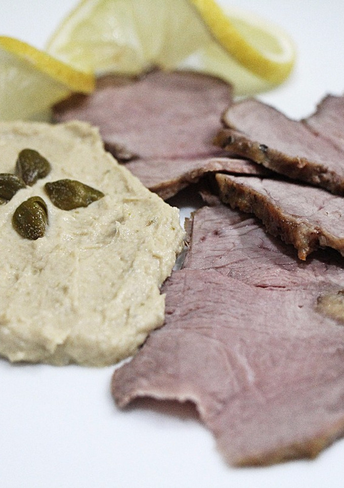 Una foto de Lomo de ternera con salsa de Atún