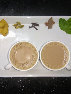 புதினா மசாலா சாய் (Puthina masala chai recipe in tamil) செய்முறை முக்கிய புகைப்படம்