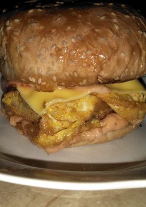 A picture of Cheesy Egg Burger.