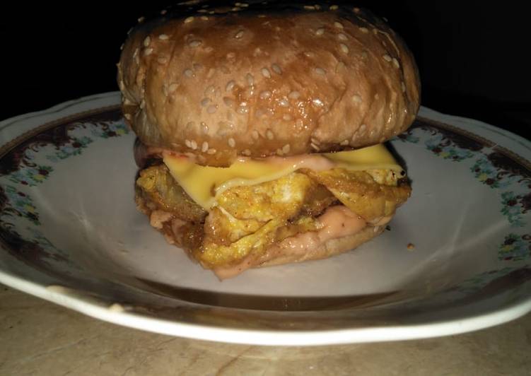 Recipe of Award-winning Cheesy Egg Burger