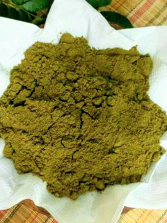 A picture of Karivepaku Podi (Curry Leaves Powder).