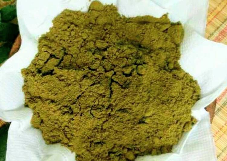 Karivepaku Podi (Curry Leaves Powder)