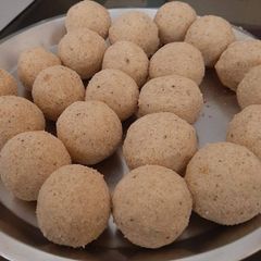A picture of Walnut Rajgira Ladoo.