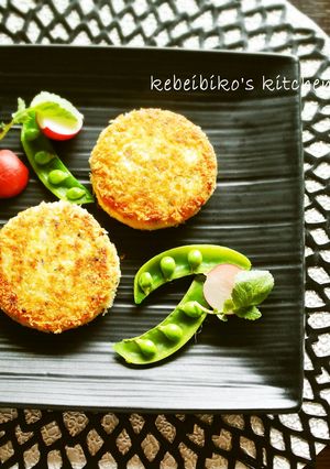 A picture of Salmon and Tofu Crab Cake Style.