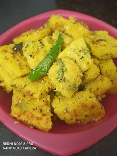 ઢોકળા (Dhokla Recipe In Gujarati) રેસીપી મુખ્ય ફોટો
