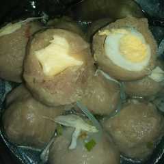 A picture of Bakso isi Keju Telur Puyuh.