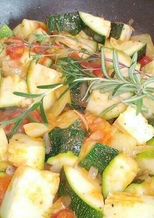O poză a rețetei Tocană de legume de post.