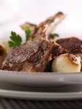Grilled Lamb Chops with Garlic and Onions (Skillet Method)