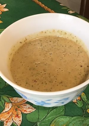 Une photo de Sauce salade aux fruits, melfor et noisette