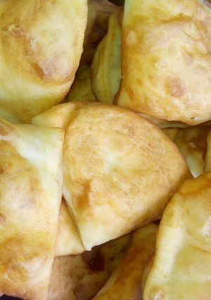 A picture of Lemon sweet fluffy and soft madazis.
