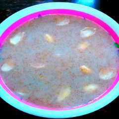 A picture of Suji ki kheer semolina pudding.