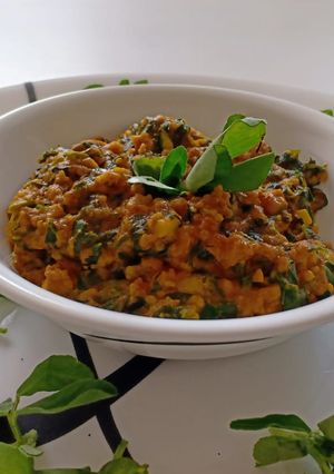 મેથીનો લોટ વાળુ શાક(methinu lot vadu shak recipe in Gujarati) રેસીપી મુખ્ય ફોટો
