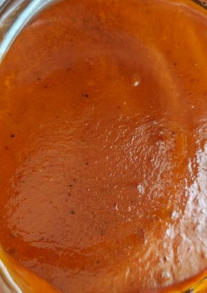 A picture of Spicy Creamy Chipotle Sauce.