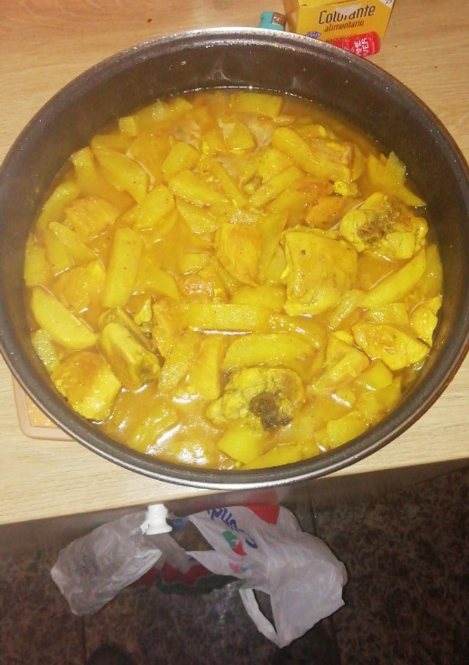 Una foto de Pollo amarillo de la yaya