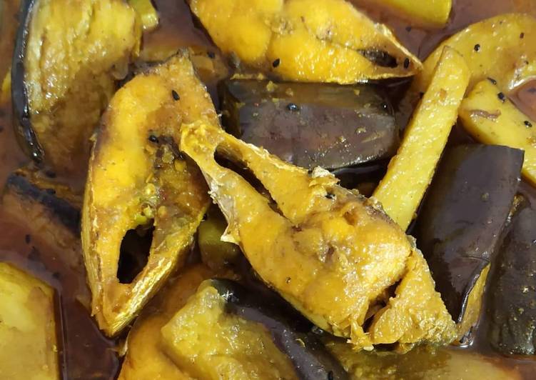 Get Lunch of Ilish  fish curry