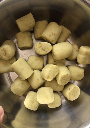 A picture of Sweet potato balls.