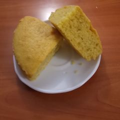 A picture of Lemon Cake.