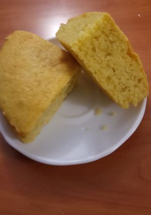 A picture of Lemon Cake.