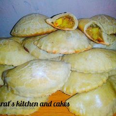 A picture of Yummy meat pie.