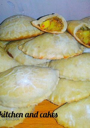 A picture of Yummy meat pie.