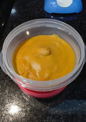 Una foto de Crema de berenjena y tomates light