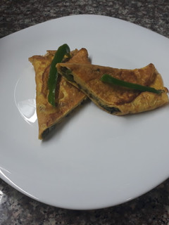 Una foto de Omelette con morrón verde