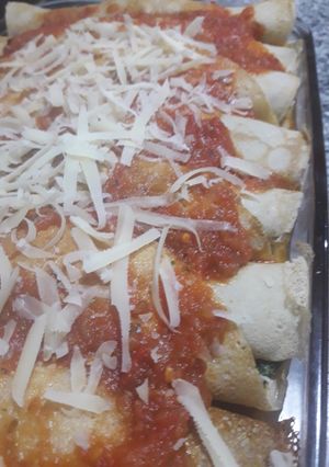 Una foto de Canelones de verdura y pollo