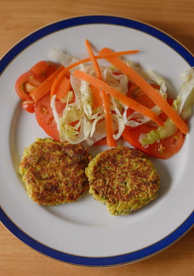 Una foto de Fritters de calabacín y mozzarella