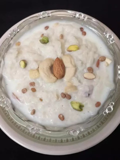 પૌંઆ ની ખીર (Poha Kheer Recipe In Gujarati) રેસીપી મુખ્ય ફોટો