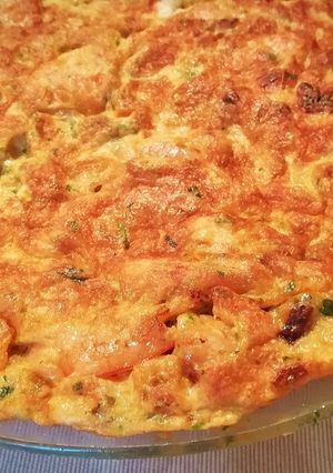 Foto principal de Tortilla de ajetes con langostinos