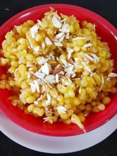 ગળી બુંદી (Sweet Boondi Recipe In Gujarati) રેસીપી મુખ્ય ફોટો