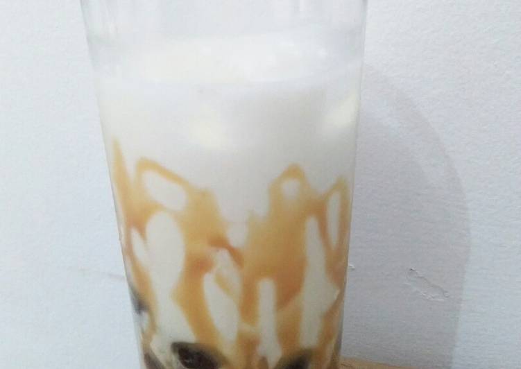 Fresh milk salted caramel w/ boba