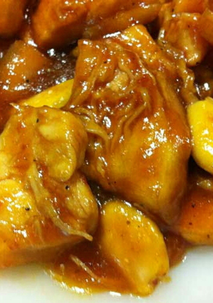 Una foto de Pollo con almendras